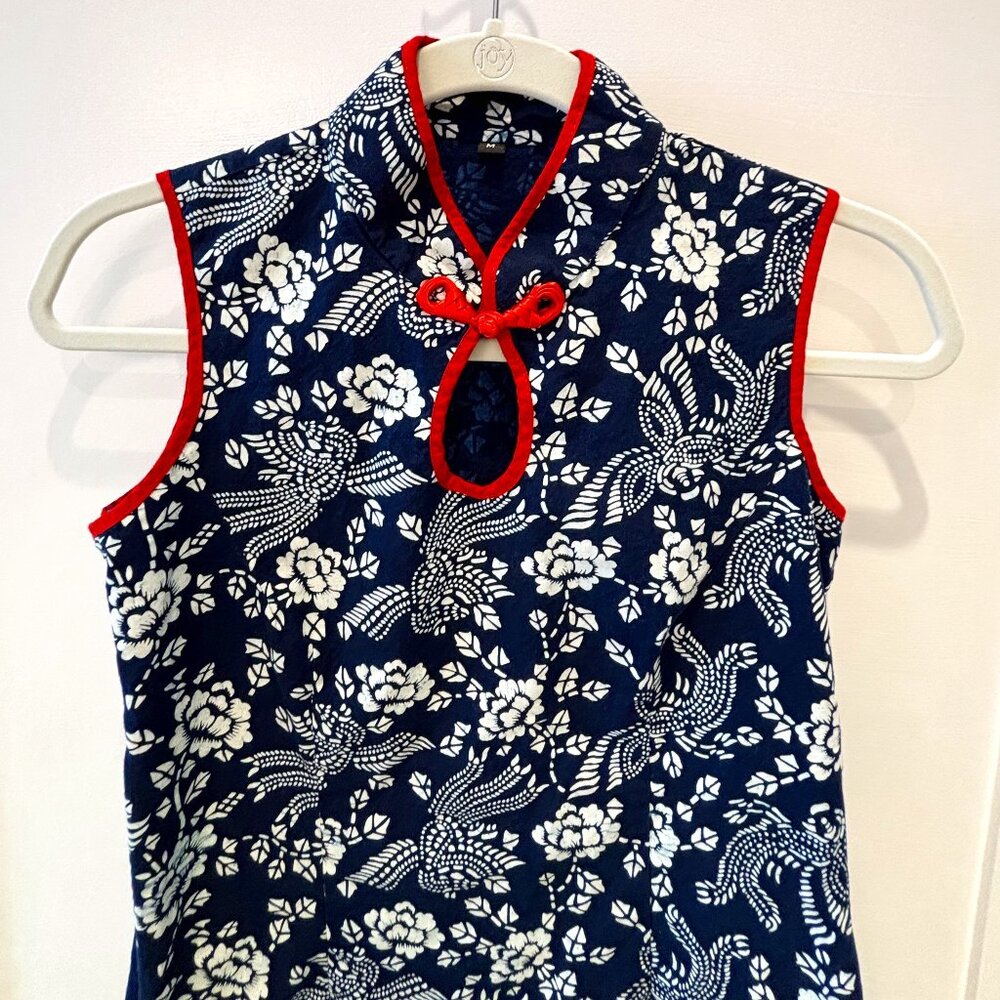 Women’s Navy Floral Sleeveless Qipao Cheongsam with Red Trim